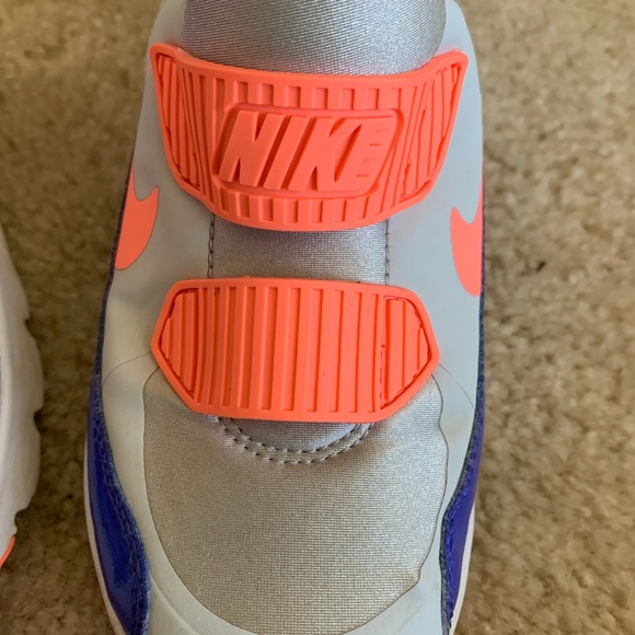 Nike Air Max Tiny 90 - Picture 7 of 10